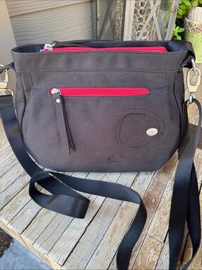 Haiku black red Crossbody bag Purse zip closures Teal lining canvas sporty Beach